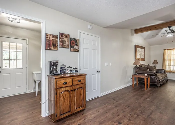 3-Bedroom 2 Bath With Hot Tub Near Winstar