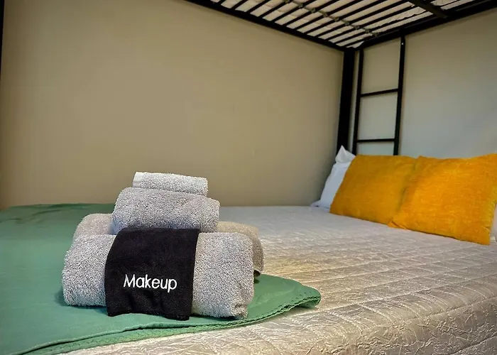 Townhouse A Plus Location Pool Long Stay Discounts