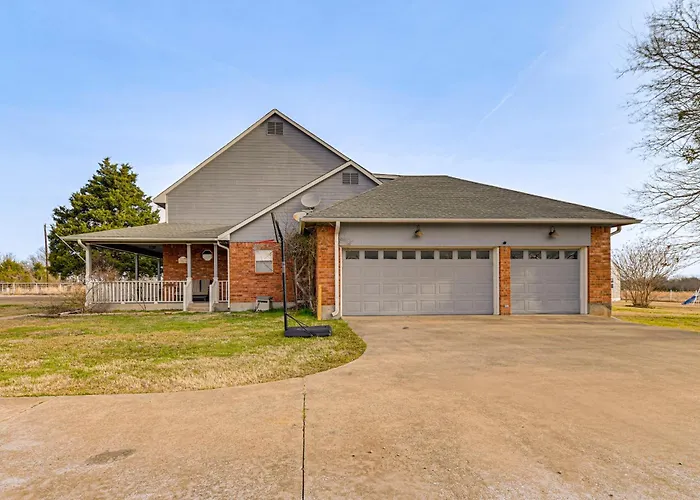 Space To Gather! Sherman Estate W/ Pool & Hot Tub