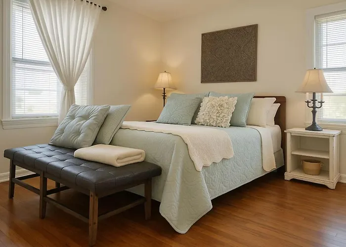 Cozy Cottage Centrally Located Workerfriendly