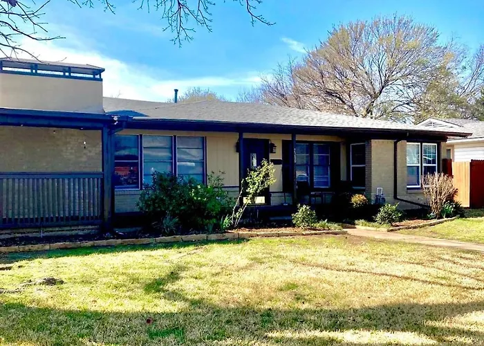 Sherman Executive Home Fast Wifi For 7 Guests